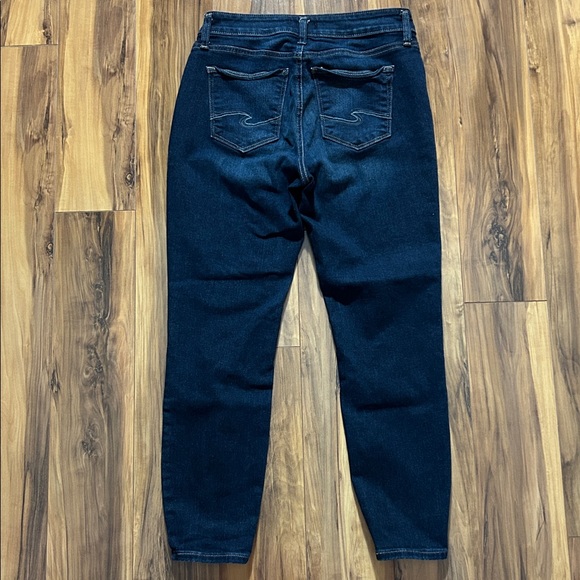 Silver Elyse Skinny Crop Jeans - Picture 7 of 7